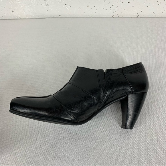 Fidgi size 36 Black Leather Ankle Boots with 2.5” Heel - Picture 4 of 12